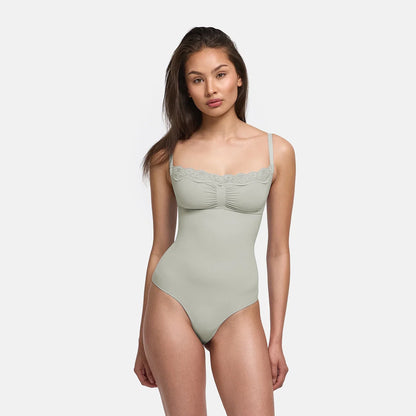 N° 704 - Body modelujące z koronką