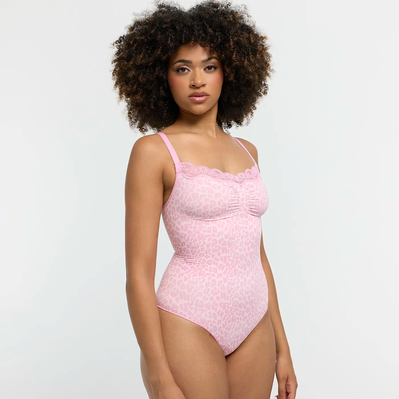N° 704 - Body modelujące z koronką